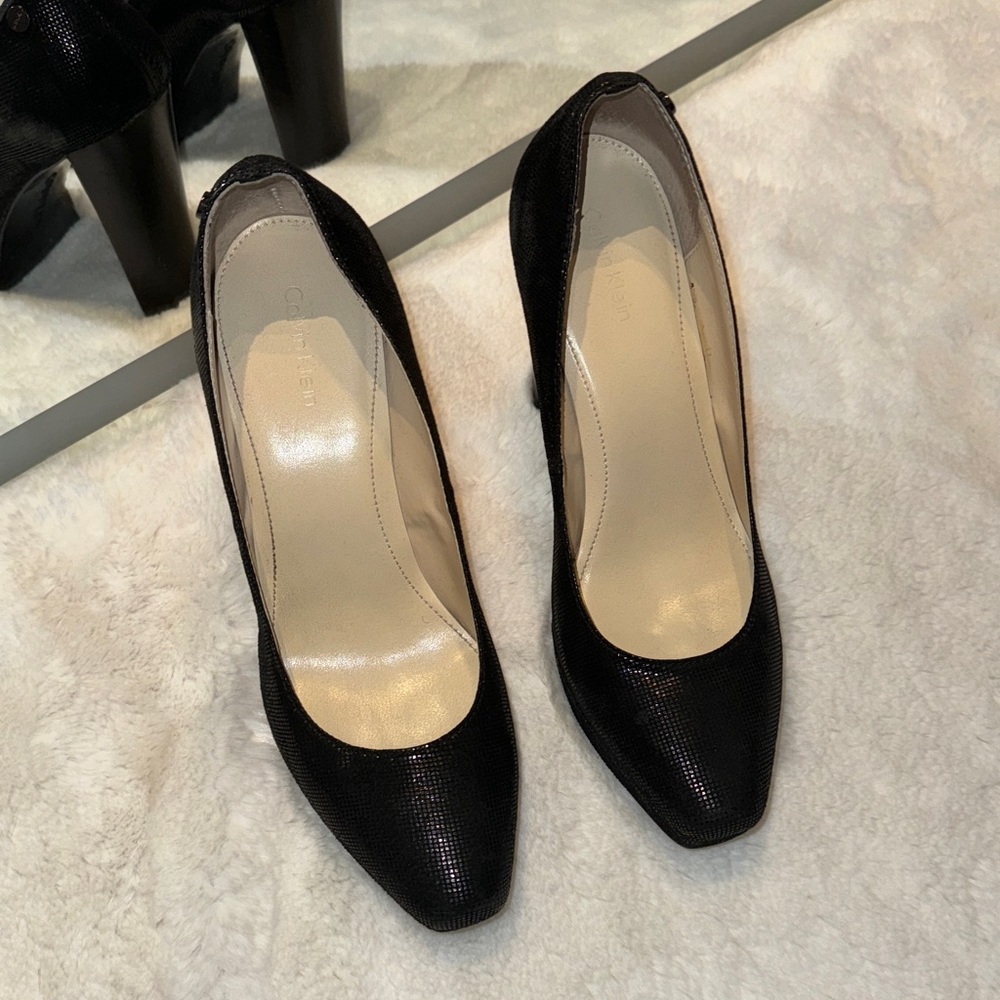 Calvin Klein black pumps